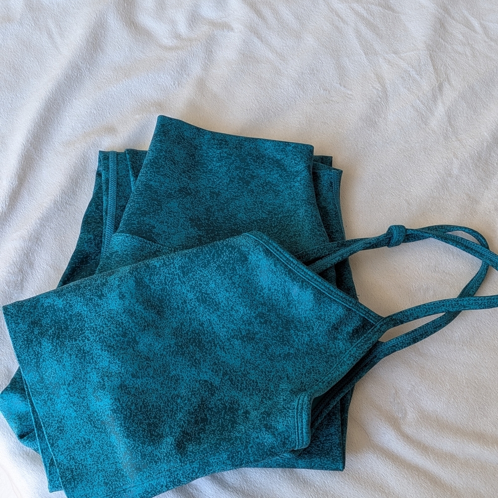 Carbon38 Teal Leggings and Crop Top Set - Picture 9 of 11